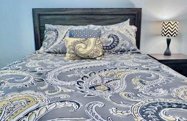 Newly built home Spacious & Comfortable 4BR 2BA - Photo 5