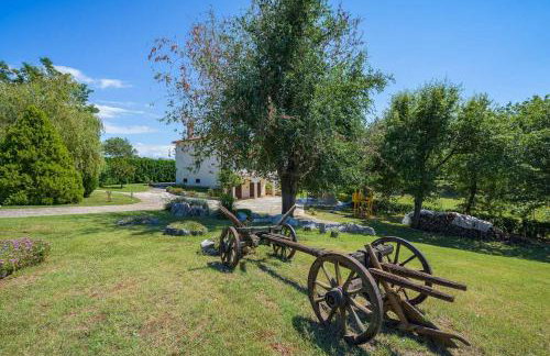 Villa Eufemia near Poreč with large garden and outdoor playground for kids - Foto 4