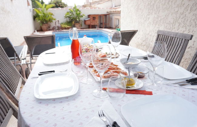 Stylish Alfas del Pi Stay - Foto 17