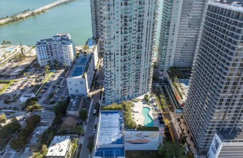 POSH Ocean View Penthouse - Heated Pool, Gym, Office! 10mins Beach - Foto 16