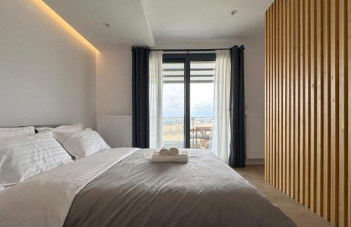 On the Edge - Suites & Apartments - Photo 3