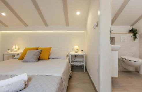 Amazing Home In Gornji Prolosac - Foto 22