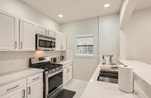 Chic 8BR Retreat Central East Austin for Large Groups - Foto 4