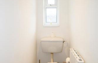 Spacious 3BR Home w Terrace - Ideal for Groups - Photo 9