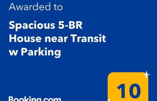 Spacious 5-BR House near Transit w Parking - Foto 29