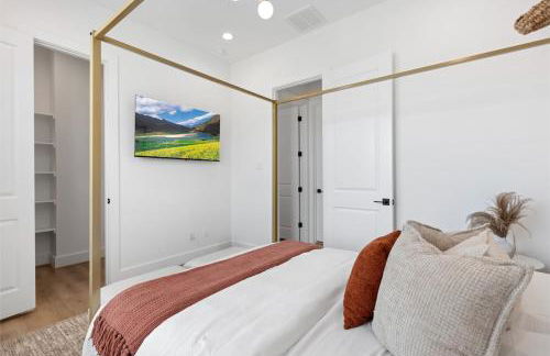 2 Luxury Homes in 1 - Walk to Nightlife & Stadiums - Foto 28