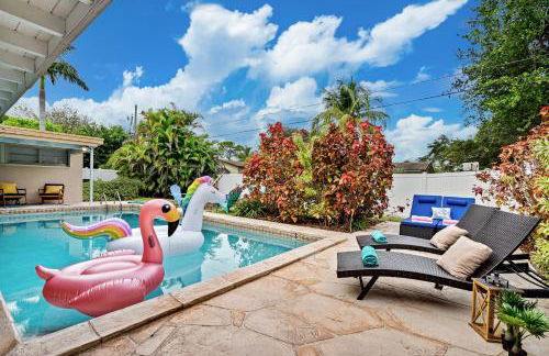 Villa Oasis 3 Miles to Hard Rock Stadium & Casino, Guitar Hotel Nearby, Pool, Game Room, Sleeps 12, 15 Min to Beach - Foto 6