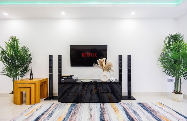 Luxurious - Pool Table - Games Room - Free Parking - Photo 50