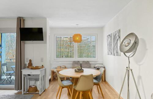 Studio near Altstadt /w Workspace, Feng-Shui & Art - Foto 1