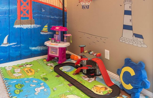 Sunny and Elegant Villa - Photo 22