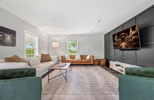 Spacious Home 4BR Fire Pit, Patio Hot Tub - Foto 8