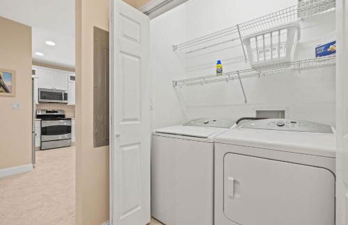 Waterfront Breeze Condo - Photo 18