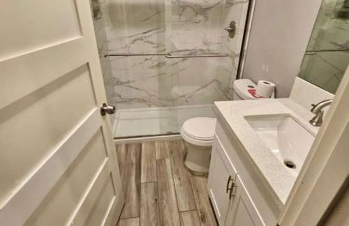 PHX Airport 9BR, 7BA, BBQ, events and pets Allowed - Photo 34