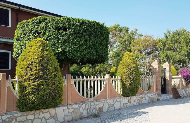 Capo Rizzuto Home - Photo 1