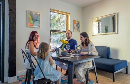 Cozy 2BR Next to Design District & Free Parking - Photo 36