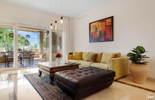 ViVi Homes - Toscana Luxury, Views, Pool & Terrace - Photo 2