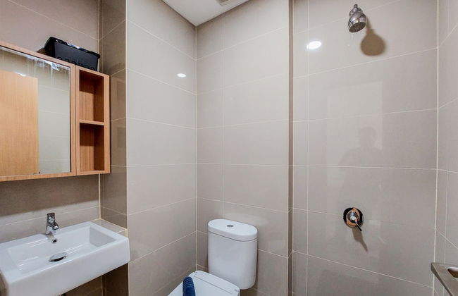 Studio Apartment With Cozy Design At B Residence - Foto 7