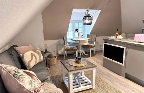 Sky & Sand Homes Wattläufer I Nordsee-Auszeit im Reetdachanwesen mit Parkgarten - Photo 28