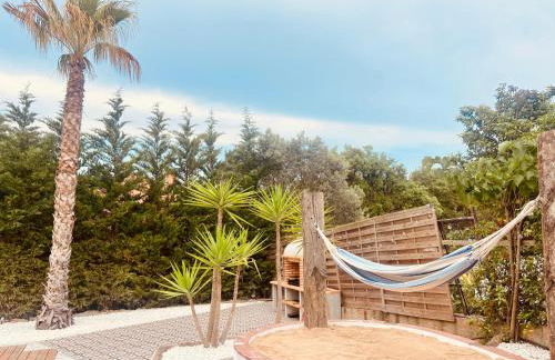 Pool Oasis with Mountain Views - Foto 6