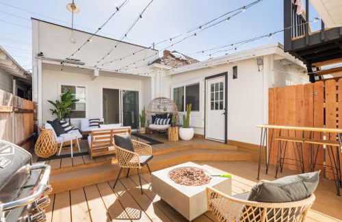 Walk to Beach! Patio, Rooftop, Yard, BBQ! Downtown Huntington - Photo 8