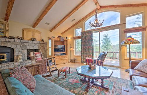 Wraparound Deck Woodland Cabin in Lake Arrowhead - Foto 1