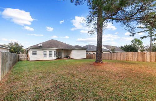 Hidden Lake Hideaway w/fenced in yard 3br 2 bath - Foto 38