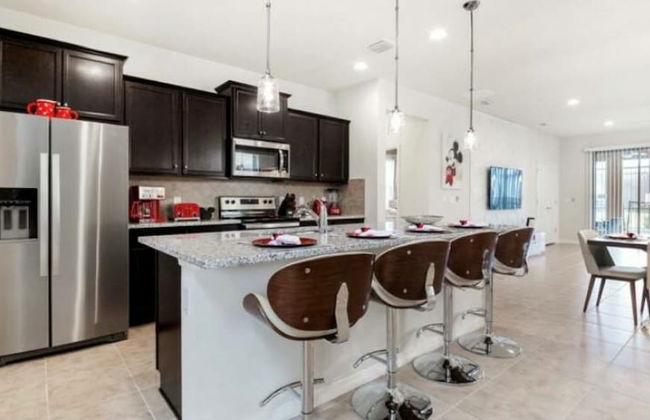 Beautiful 6 Bedroom Home With Private Pool and Game Room Ww1508 - Foto 13