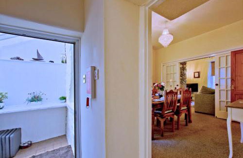 Labernum Cottage, Ingleton Village, Yorkshire Dales National Park, Famous Three Peaks, Near The Lake District, Pets Are Welcome, Direct Parking in front of the Cottage & Guest Parking - Foto 10