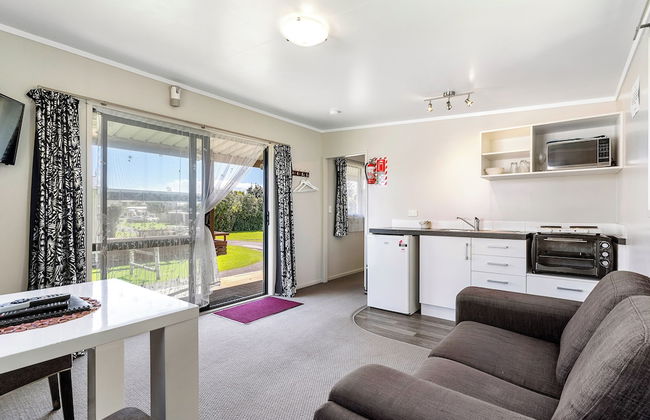 Port Waikato Holiday Park - Photo 29