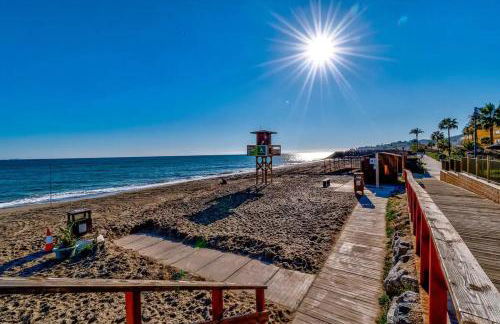 The Lemon Tree by the Sea - Photo 57