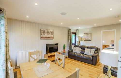 Birch Lodge 13 with Hot Tub - Foto 31