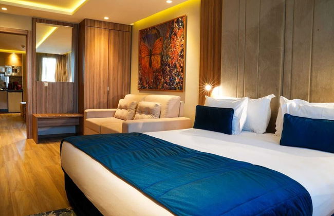 First Suites Hôtel - Photo 5