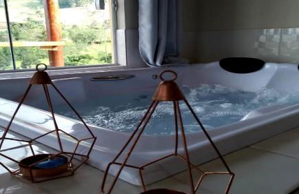 Chalé Som do Riacho e Chalé Riacho Sereno, com Hidromassagem e Lareira á 20 minutos de Gonçalves-MG - Photo 49