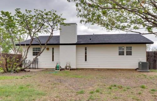 Round Rock Home with Large Yard 20 Mi to Austin! - Photo 20