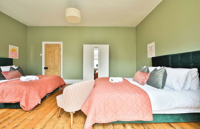 4 Bed House with Pool Table & Parking - Foto 12