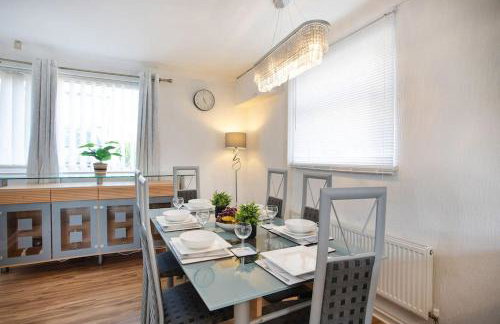 Rawmarsh House, Rotherham for contractors & Families, off-road parking, high speed wifi - Foto 2