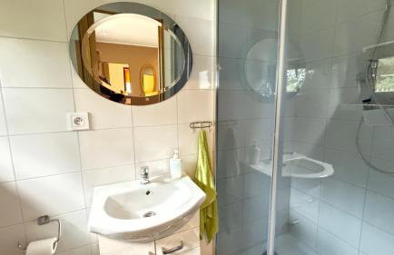 Słońce i Woda - 2 domki nad brzegiem jeziora Śniardwy z własnym pomostem, zejściem do wody i przecudnym widokiem na jezioro - Foto 7