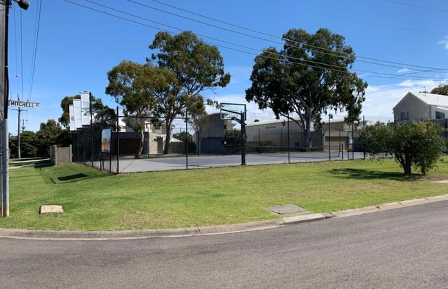 Captains Cove Luxury Apartments - 1st Floor Spa Deluxe - Photo 20