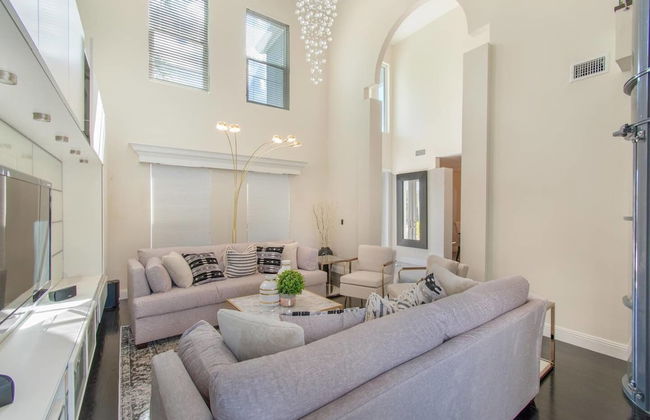 Dream House 5 Bedroom w/ Amazing Heated Pool - Foto 47