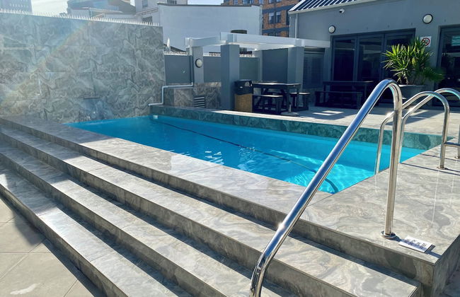 Urban Oasis at The Square - Photo 59