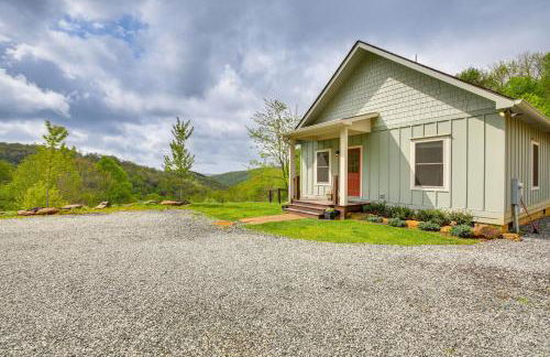 Pet-Friendly Boone Cabin with Mtn Views and Hot Tub! - Foto 23