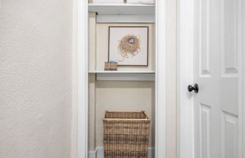 The Flats on Florida St - Super Comfy 2-Bedroom Apartments - Foto 20