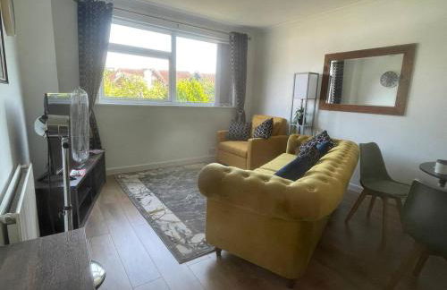 Peaceful first floor apartment close to town centre - Foto 11