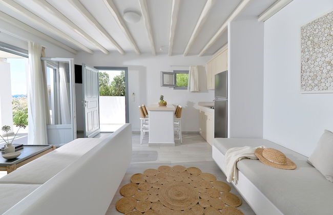 Mythology Naxos Villas & Suites - Photo 41