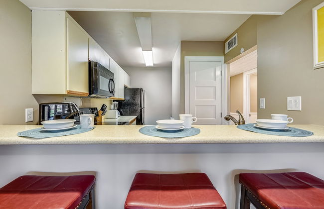 Edgewater Beach Resort #207 Tower 2 by Book That Condo - Foto 113