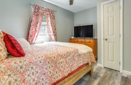 8 Mi to Sloppy Floyd State Park Peaceful Retreat! - Foto 15