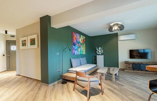 Boutique Saline Apartments - Green - Photo 45