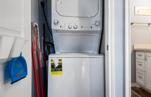 Steps to the Beach l Modern Interior - Foto 38