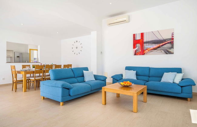 Agueda Menorca - Photo 4