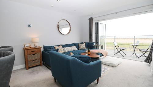 Ocean View - Photo 4